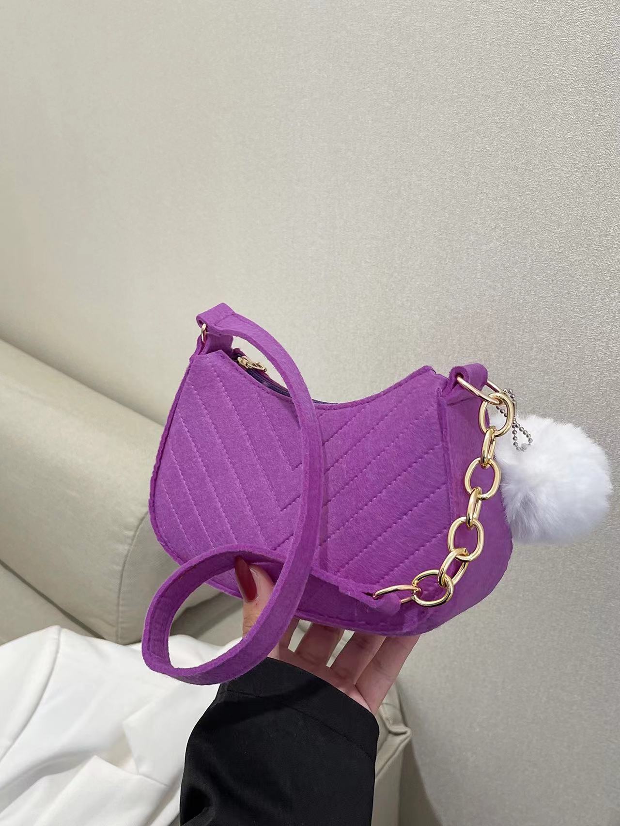 Wholesale Casual winter small fresh retro messenger bag temperament solid color fashion one shoulder foreign style small square bag